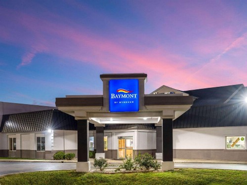 Quality Inn East Indianapolis - image 25