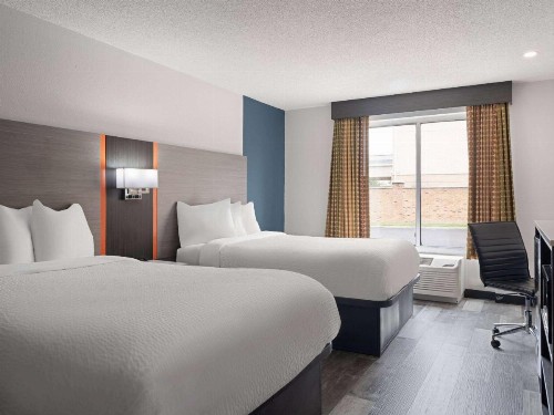Quality Inn East Indianapolis - image 29