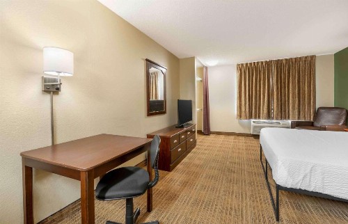 Extended Stay America Suites - Indianapolis - Airport - image 16