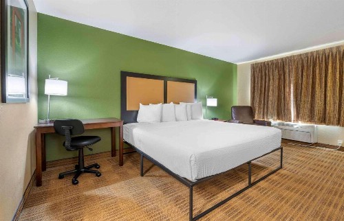 Extended Stay America Suites - Indianapolis - Airport - image 19