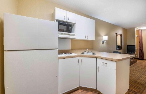 Extended Stay America Suites - Indianapolis - Airport - image 24