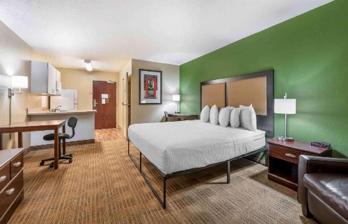 Extended Stay America Suites - Indianapolis - Airport - image 3