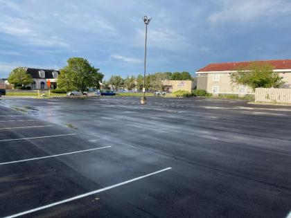 La Quinta Inn by Wyndham Indianapolis Airport Lynhurst - image 15