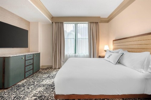 Omni Severin Hotel - image 21