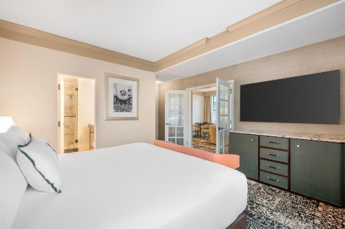 Omni Severin Hotel - image 30