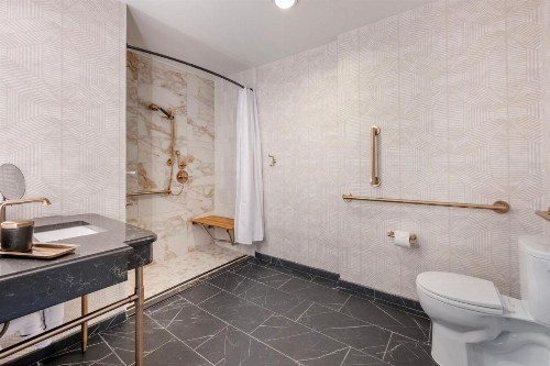 Omni Severin Hotel - image 35