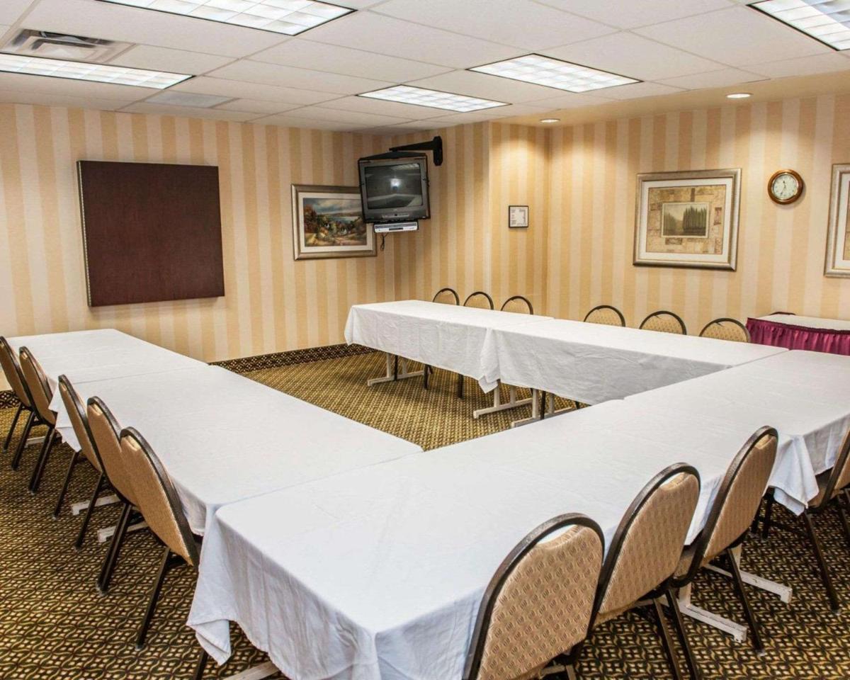Quality Inn Indianapolis - image 2