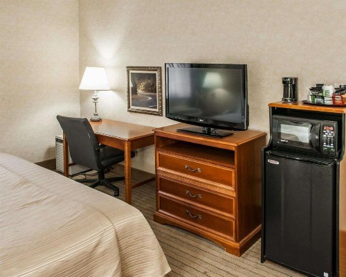 Quality Inn Indianapolis - image 22