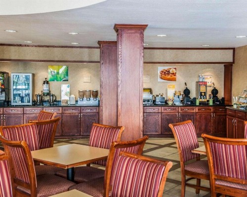 Quality Inn Indianapolis - image 8