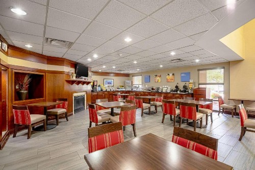 Comfort Inn Indianapolis North - Carmel - image 30