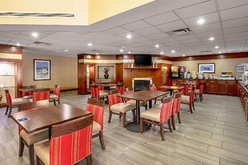 Comfort Inn Indianapolis North - Carmel - image 5