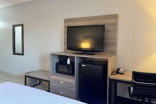 Baymont by Wyndham Indianapolis South - image 21