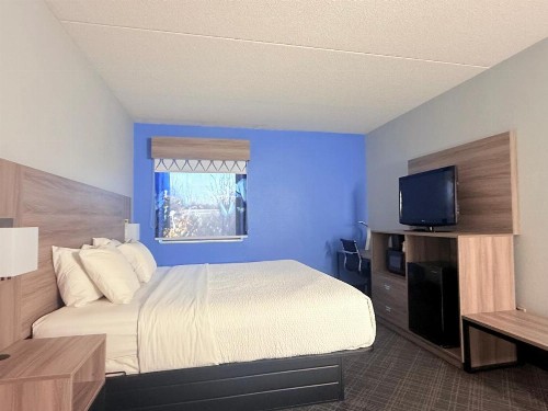 Baymont by Wyndham Indianapolis South - image 25