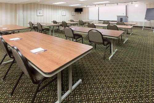 Baymont by Wyndham Indianapolis South - image 32