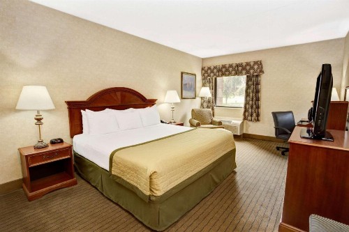 Baymont by Wyndham Indianapolis West - image 43