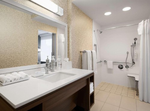 Hyatt Place Indianapolis/Keystone - image 9
