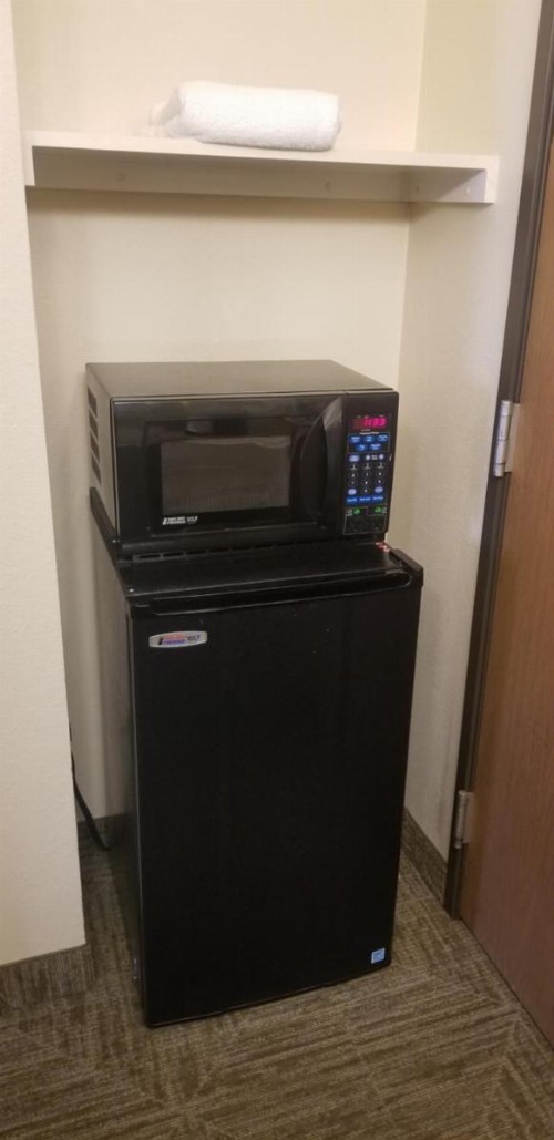 La Quinta Inn by Wyndham Indianapolis Airport Executive Dr - image 22