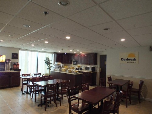 Days Inn by Wyndham Indianapolis Northeast - image 39