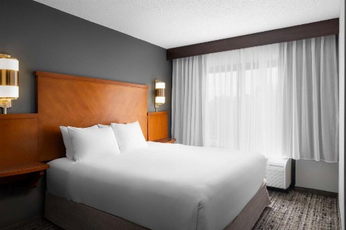 Hyatt Place Indianapolis Airport - image 5