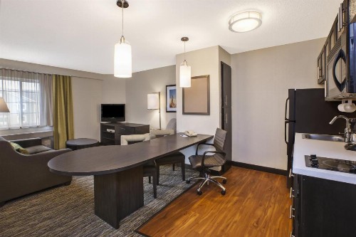 Candlewood Suites Indianapolis Northeast an IHG Hotel - image 12