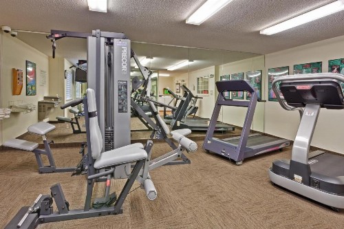 Candlewood Suites Indianapolis Northeast an IHG Hotel - image 4