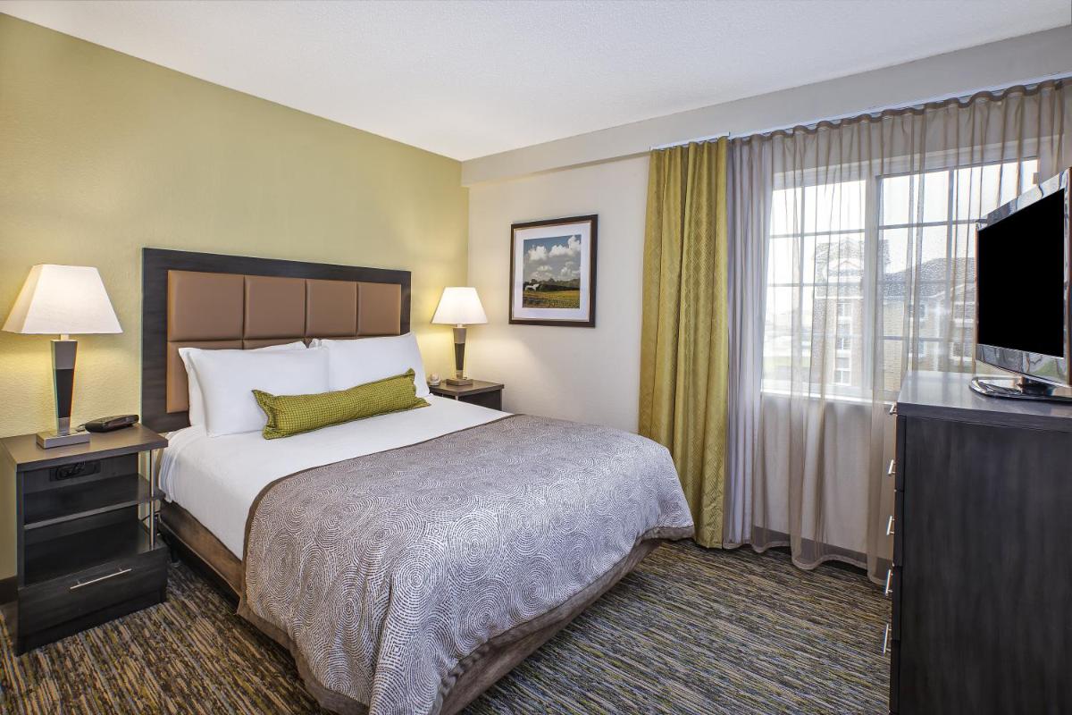 Candlewood Suites Indianapolis Northeast an IHG Hotel - image 6
