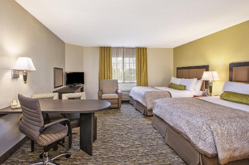 Candlewood Suites Indianapolis Northeast an IHG Hotel - image 8