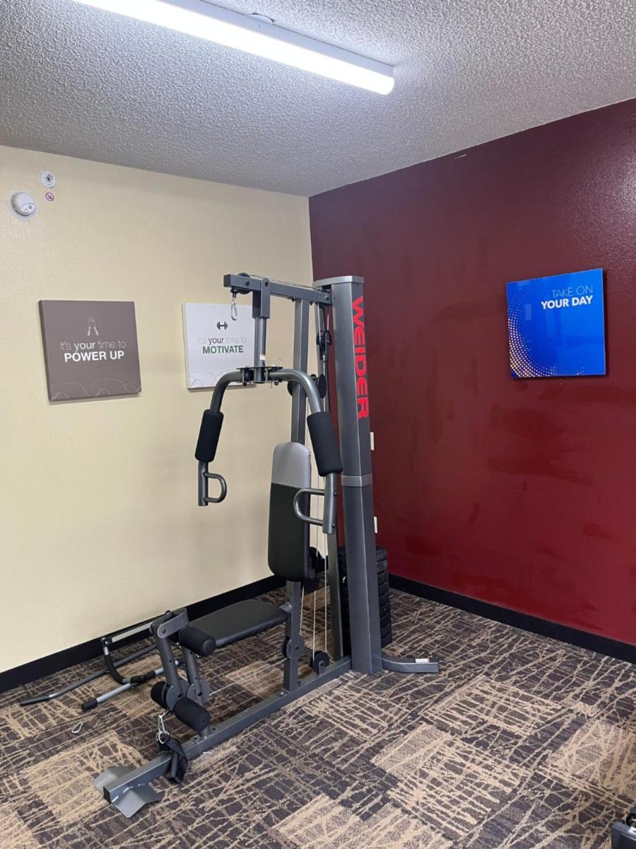 Red Roof Inn & Suites Indianapolis Airport - image 2