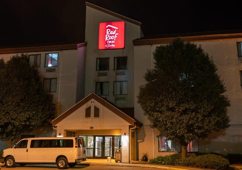 Red Roof Inn & Suites Indianapolis Airport - image 46