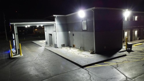 Days Inn by Wyndham Indianapolis East Post Road - image 38