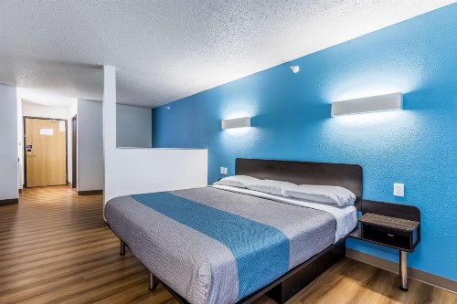 Motel 6-Indianapolis IN - Southport - image 6
