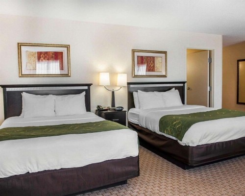 Comfort Suites Southport - image 21