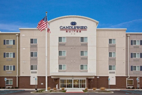 Candlewood Suites Indianapolis East an IHG Hotel - image 35