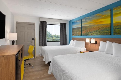 OYO Hotel Indianapolis International Airport - image 16
