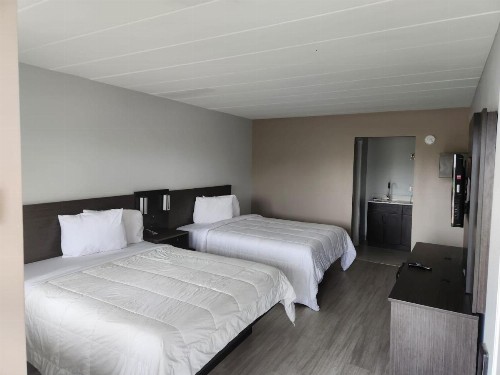 Royal Inn Hotel - image 15