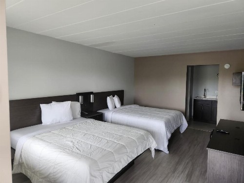 Royal Inn Hotel - image 7