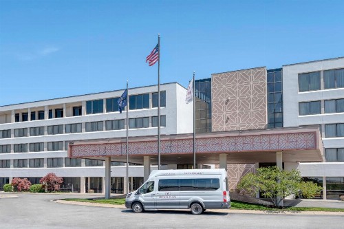 Crowne Plaza Hotel Indianapolis Airport an IHG Hotel - image 1