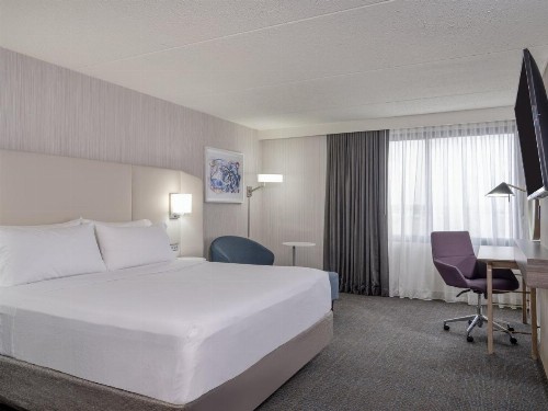 Crowne Plaza Hotel Indianapolis Airport an IHG Hotel - image 17