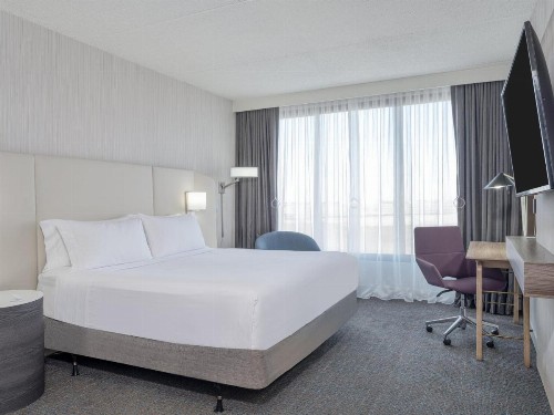 Crowne Plaza Hotel Indianapolis Airport an IHG Hotel - image 22