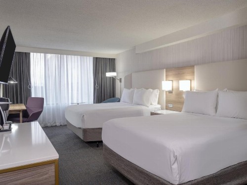Crowne Plaza Hotel Indianapolis Airport an IHG Hotel - image 25