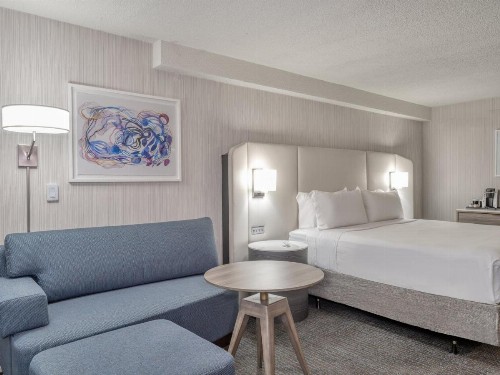 Crowne Plaza Hotel Indianapolis Airport an IHG Hotel - image 28