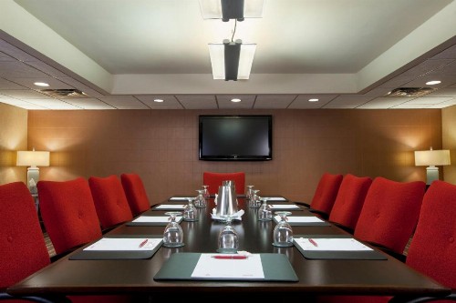 Crowne Plaza Hotel Indianapolis Airport an IHG Hotel - image 3