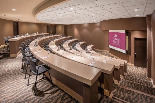 Crowne Plaza Hotel Indianapolis Airport an IHG Hotel - image 33
