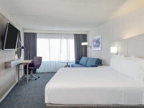 Crowne Plaza Hotel Indianapolis Airport an IHG Hotel - image 9