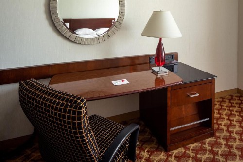 Indianapolis Marriott East - image 10