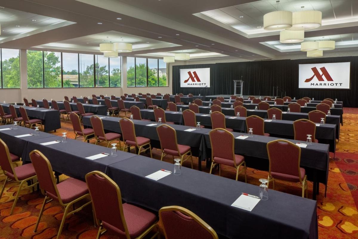 Indianapolis Marriott East - image 3