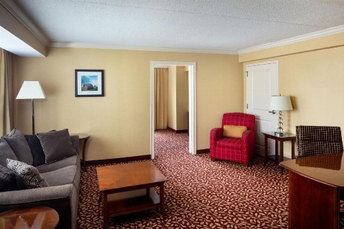 Indianapolis Marriott East - image 8