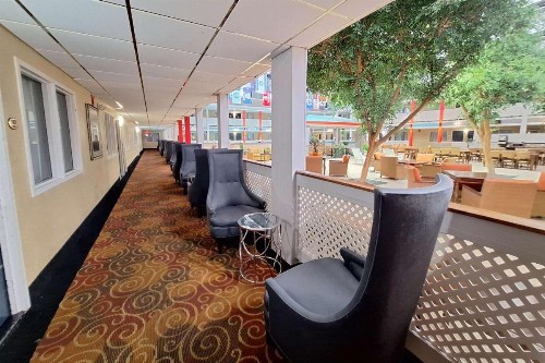 Ramada by Wyndham Indianapolis Speedway - image 11