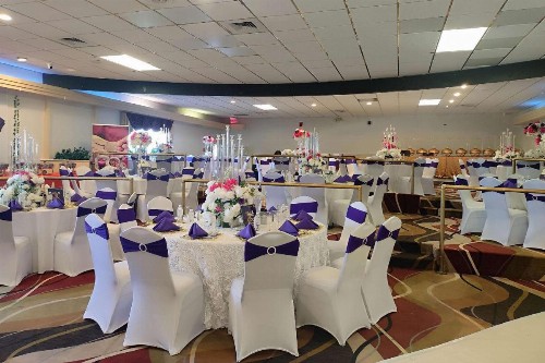 Ramada by Wyndham Indianapolis Speedway - image 29