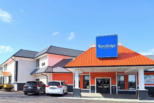 Ramada by Wyndham Indianapolis Speedway - image 43